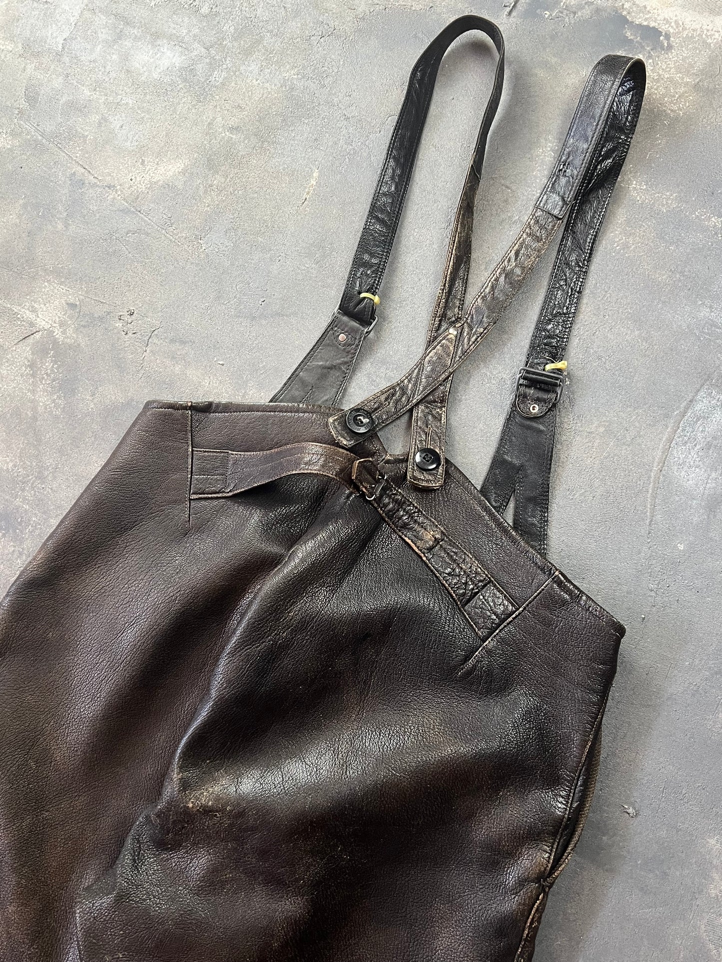1950’s Swedish Motorcycle Army Leather Jacket “Ordonnansjacka” and Pants (XL)