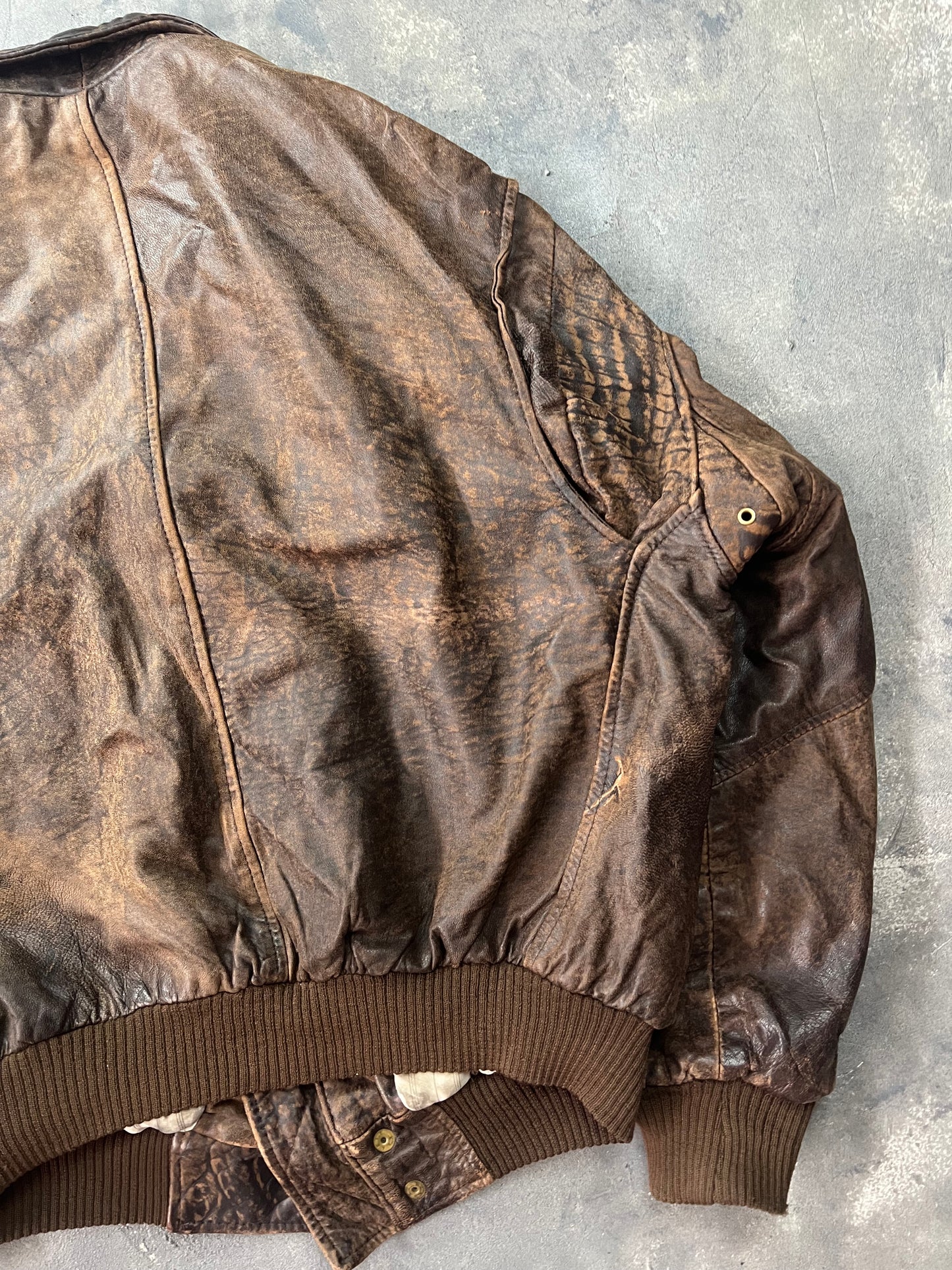 Aviator A-2 Leather Jacket 80's Natural Fade [Size: XL]