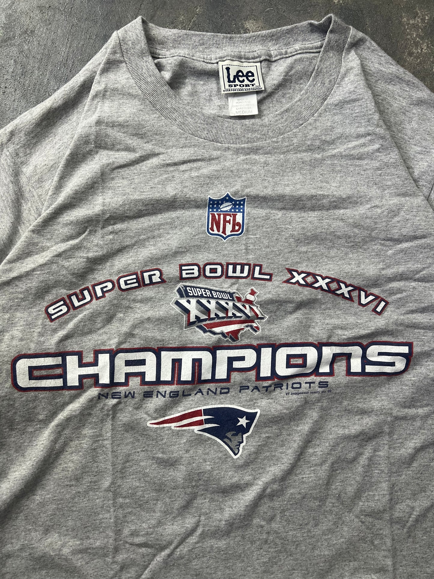 Super Bowl Lee Sport 02’ Vintage Tee