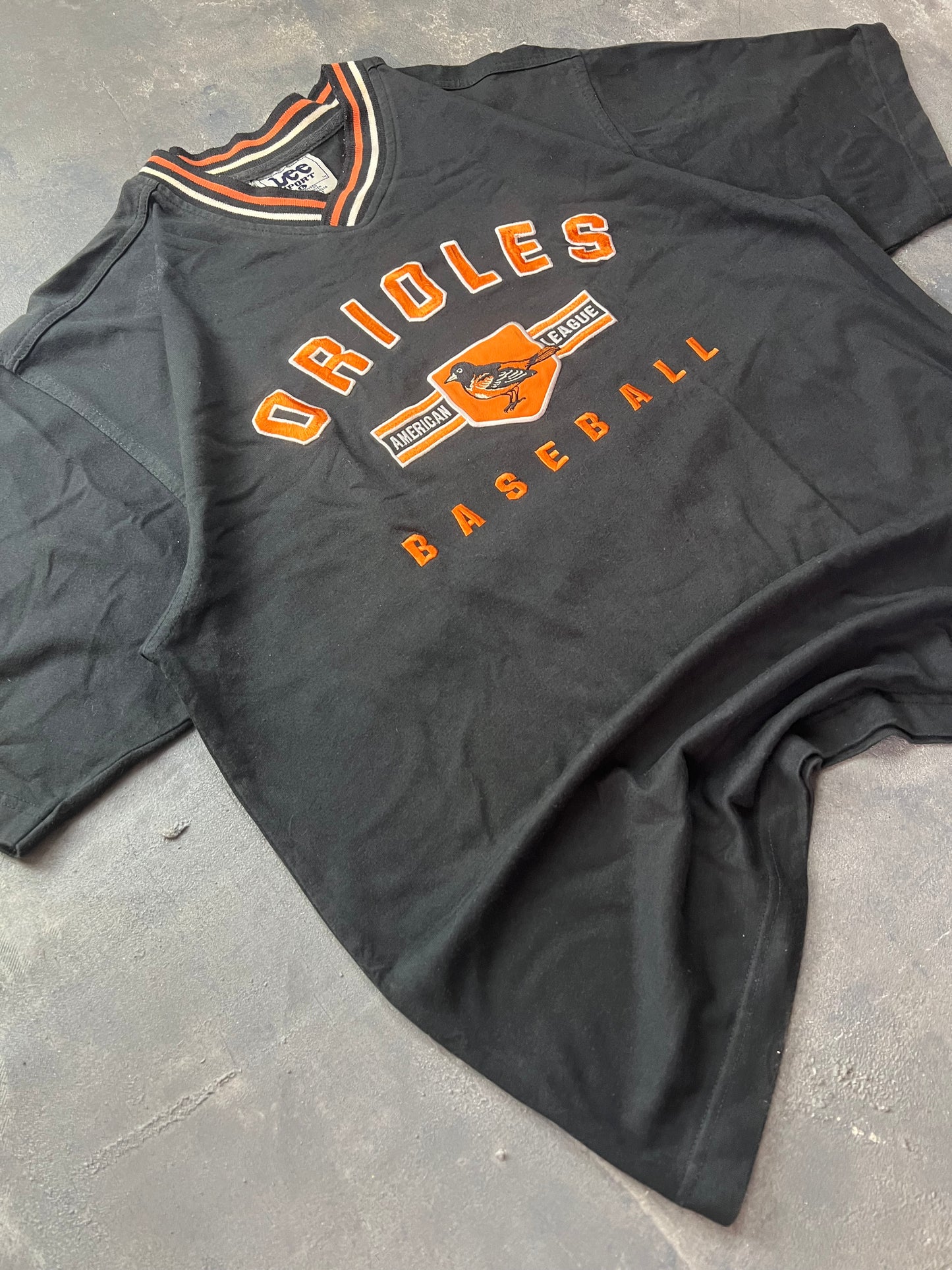 Baltimore Orioles Embroidered Baseball V-Neck 90’s Vintage Tee